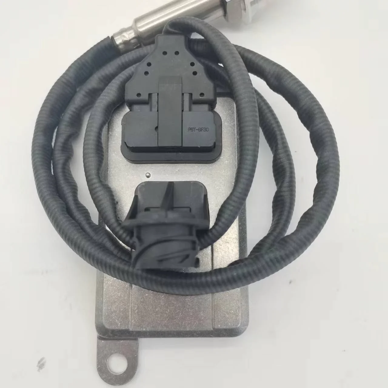 24V 2296798 5WK96679C 5WK9 6679C Nitrogen Oxygen Sensor For Scania Motor Truck Accessoires
24V 2296798 5WK96679C 5WK9 6679C Nitrogen Oxygen Sensor For Scania Motor Truck Accessoires