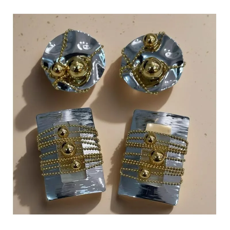 Medieval Irregular Rings, Fringed Earrings, Women's Niche Design, Light Luxury, High-end Stud Earrings, Earrings Tide
Medieval Irregular Rings, Fringed Earrings, Women's Niche Design, Light Luxury, High-end Stud Earrings, Earrings Tide
