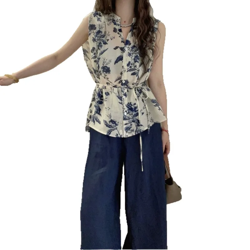 2026 Summer Collar Shoulder Pads Sleeveless Flower Lace-up Tencel Shirt Vest
2026 Summer Collar Shoulder Pads Sleeveless Flower Lace-up Tencel Shirt Vest