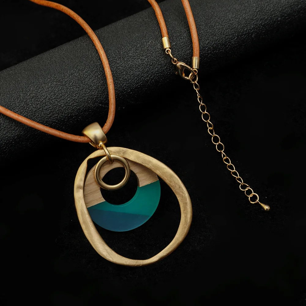 European American Trendy Wood Spliced Long Sweater Necklace Elegant Fine Texture Women Jewelry Accessories For Daily Matching
European American Trendy Wood Spliced Long Sweater Necklace Elegant Fine Texture Women Jewelry Accessories For Daily Matching