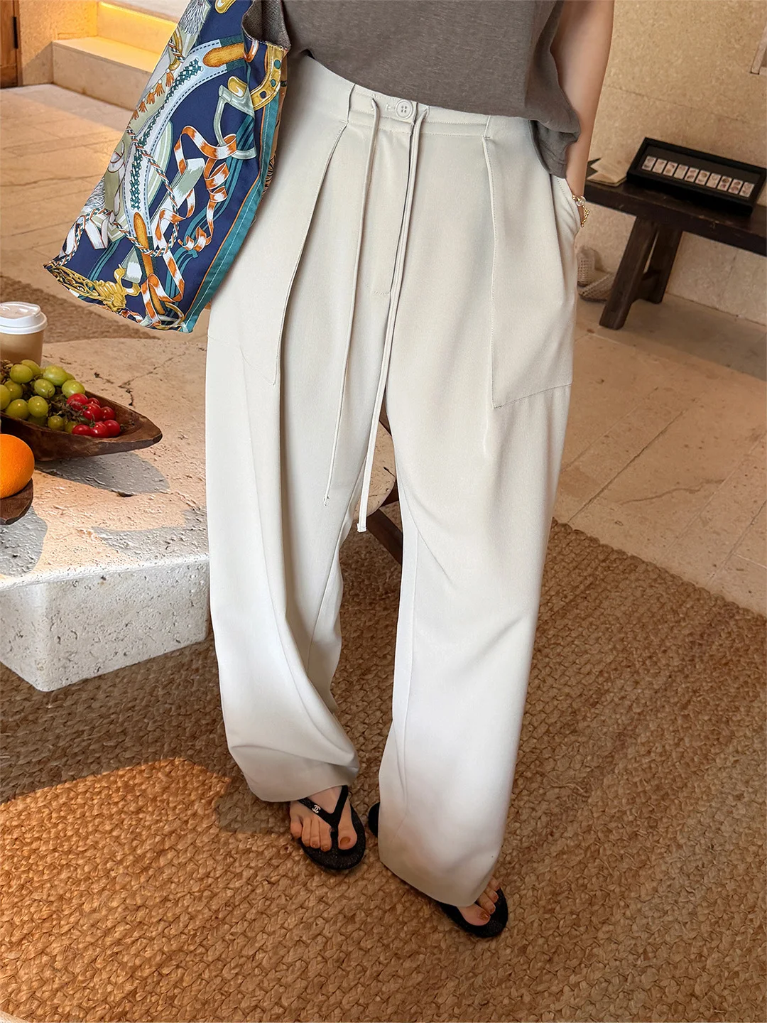 Anti-Wrinkle Wide Leg Pants Women's Spring Summer Casual Design Versatile Loose Fit Polyester Elastic Waistband Trousers
Anti-Wrinkle Wide Leg Pants Women's Spring Summer Casual Design Versatile Loose Fit Polyester Elastic Waistband Trousers