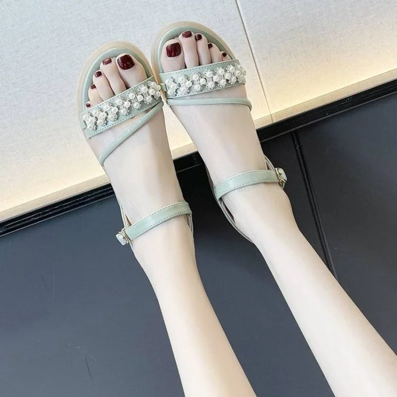 Chic and Elegant Pearl Platform Sandals for Women Asian Size The Best Footwear High Quality Daily 2025 Luxury Woman Shoes Sales
Chic and Elegant Pearl Platform Sandals for Women Asian Size The Best Footwear High Quality Daily 2025 Luxury Woman Shoes Sales
