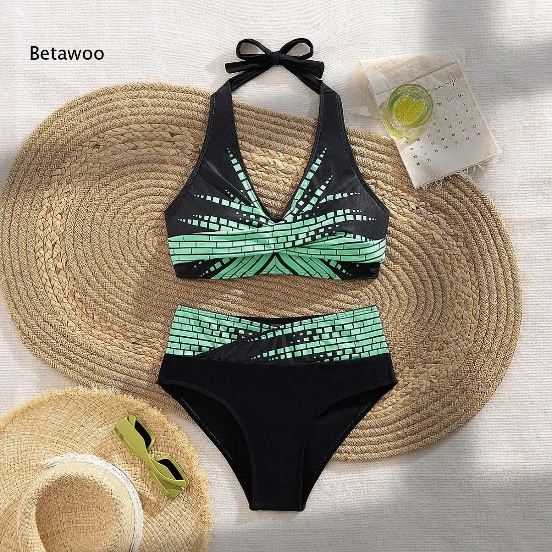 2026 Womens Gradient Print Halter Neck Triangle Bikini Top with High Cut Bottom
2026 Womens Gradient Print Halter Neck Triangle Bikini Top with High Cut Bottom