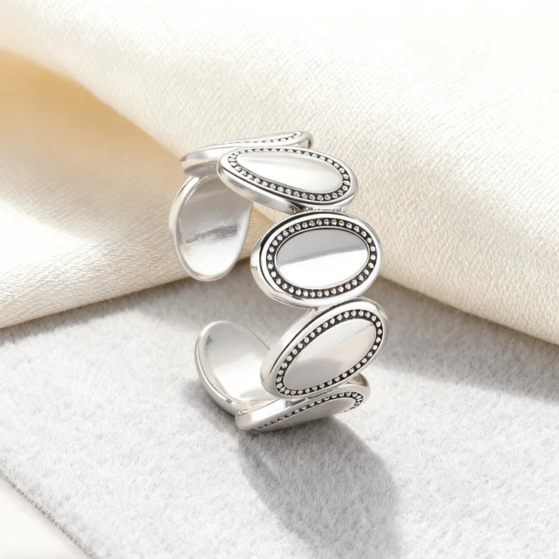 925 Sterling Silver Ellipse Splice Rings For Women Luxury Jewelry Elegant Accessories Wholesale Jewellery Prevent Allergy
925 Sterling Silver Ellipse Splice Rings For Women Luxury Jewelry Elegant Accessories Wholesale Jewellery Prevent Allergy