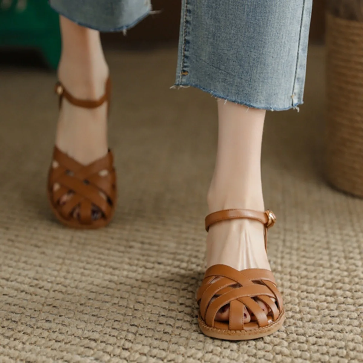 Retro Style Summer Women Sandals Fashion Elegant Weave Cover Toe Shoes Ladies Comfort Low Heel Beach Vacation Sandalias
Retro Style Summer Women Sandals Fashion Elegant Weave Cover Toe Shoes Ladies Comfort Low Heel Beach Vacation Sandalias