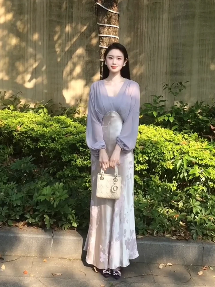 Keni plus Size Satin Floral Embroidery Dress Women's Summer High Waist A-Line Long Dress Elegant Korean Style Commute Wind
Keni plus Size Satin Floral Embroidery Dress Women's Summer High Waist A-Line Long Dress Elegant Korean Style Commute Wind