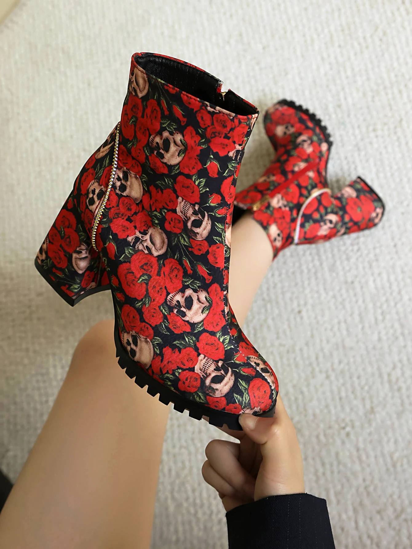 Весна 2024, женская обувь на высоком каблуке с принтом, 8 см, размер 40-45, универсальные туфли на шнуровке спереди с круглой головкой, одинарные туфли, сапоги Tide
Весна 2024, женская обувь на высоком каблуке с принтом, 8 см, размер 40-45, универсальные туфли на шнуровке спереди с круглой головкой, одинарные туфли, сапоги Tide