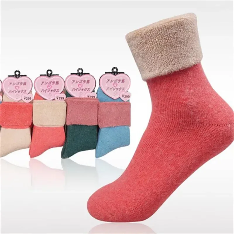 Women's Socks Winter Autumn Kawaii Cotton Blue Red Pink Green Girls Cute Fluffy Short Sock for Woman EDT018
Women's Socks Winter Autumn Kawaii Cotton Blue Red Pink Green Girls Cute Fluffy Short Sock for Woman EDT018