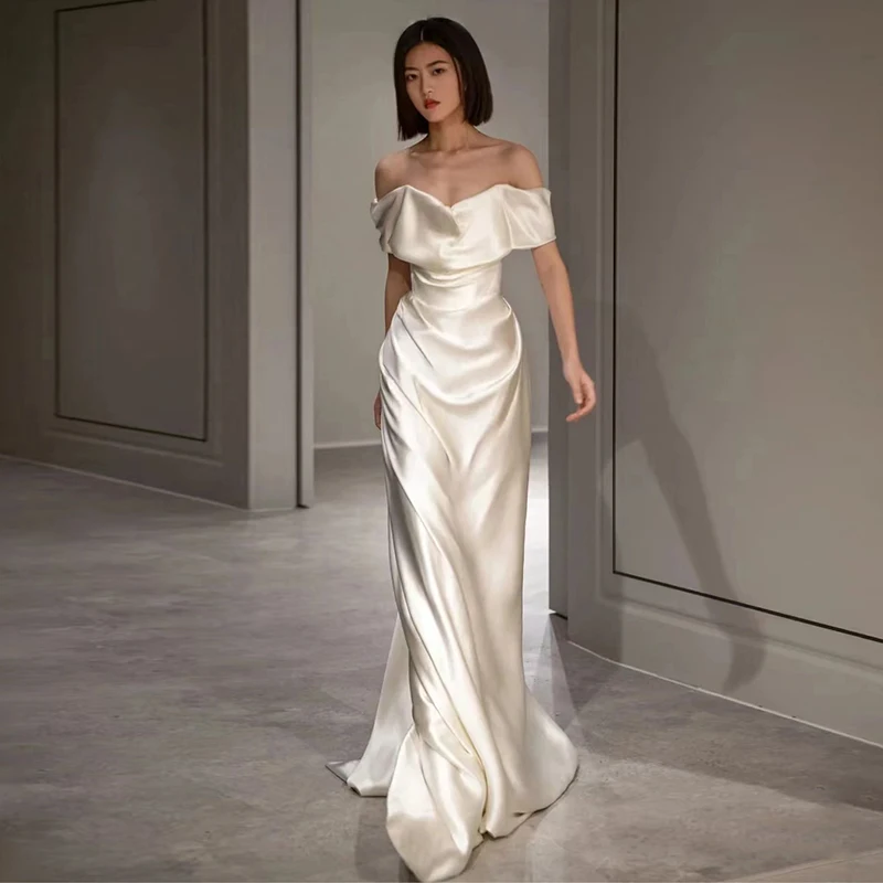 Ele One-oulder Satin Wedding Dr Simple Yet Sophistied Bridal Gown for Outdoor Lawn Wedding Guest of Entrance
Ele One-oulder Satin Wedding Dr Simple Yet Sophistied Bridal Gown for Outdoor Lawn Wedding Guest of Entrance