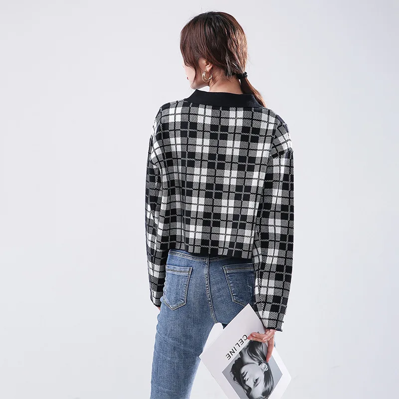 2024 Spring And Autumn Polo Collar Knitted Top Women's High End Fashion Outerwear Hoodie Loose Casual Sweater Coat топ Tops свит
2024 Spring And Autumn Polo Collar Knitted Top Women's High End Fashion Outerwear Hoodie Loose Casual Sweater Coat топ Tops свит