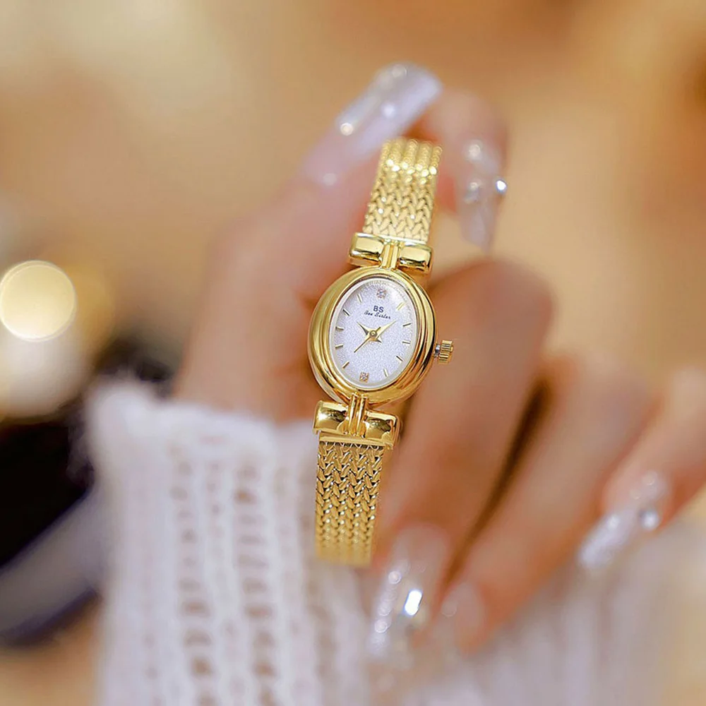 Women's Golden Quartz Watch with Wheat Ears Bracelet Small Dial Luxury Lady Wristwatch Fashionable Female Dress Accessory
Women's Golden Quartz Watch with Wheat Ears Bracelet Small Dial Luxury Lady Wristwatch Fashionable Female Dress Accessory