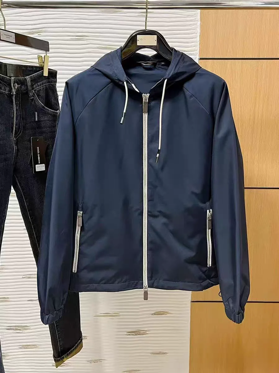 Мужская повседневная куртка с капюшоном, ветрозащитная, водонепроницаемая, весенне-осенняя, новое пальто для отдыха Faion Busin, подходит для длинной свечи на молнии
Мужская повседневная куртка с капюшоном, ветрозащитная, водонепроницаемая, весенне-осенняя, новое пальто для отдыха Faion Busin, подходит для длинной свечи на молнии