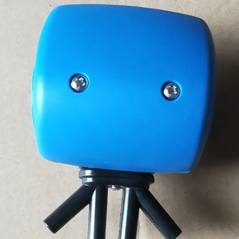 A Four port pulsating milking machine accessories milking machine electric fully automatic milking machine
A Four port pulsating milking machine accessories milking machine electric fully automatic milking machine