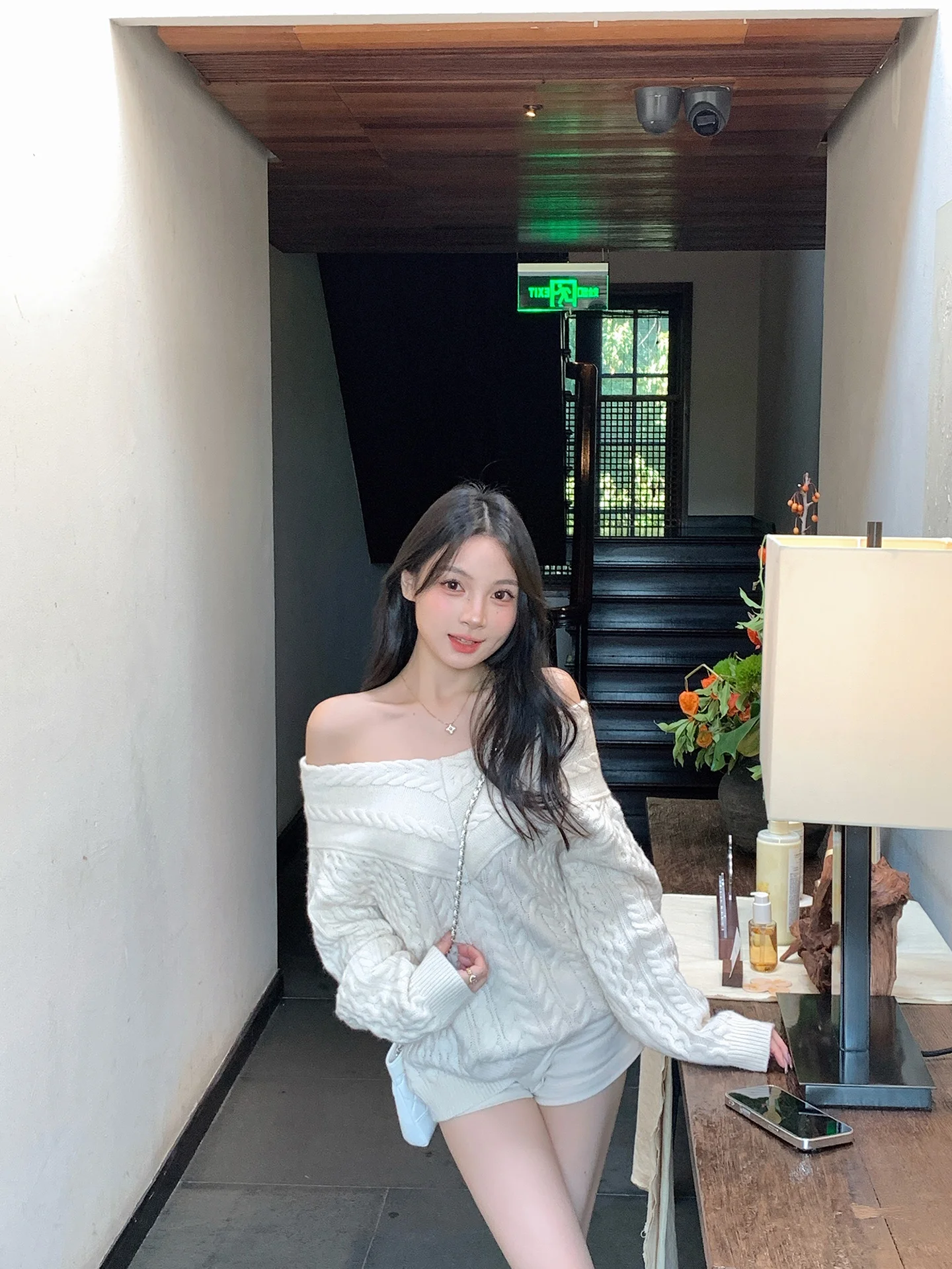 White One-oulder Sweater Women's Lazy Pure Desire Sle Autumn Winter New Arrival Bare oulder Top Sweet Sle Loose Fit
White One-oulder Sweater Women's Lazy Pure Desire Sle Autumn Winter New Arrival Bare oulder Top Sweet Sle Loose Fit