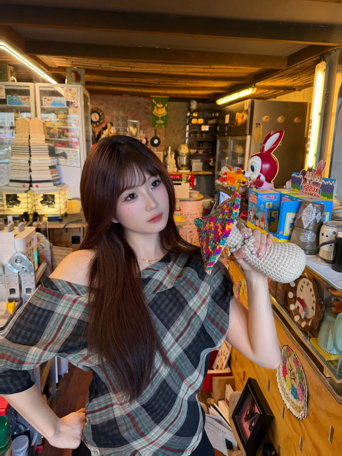 Black Plaid Asymmetrical Shoulder Short Sleeve T-Shirt Women's Summer Korean Style Retro Spicy Girl Loose Slimming Top
Black Plaid Asymmetrical Shoulder Short Sleeve T-Shirt Women's Summer Korean Style Retro Spicy Girl Loose Slimming Top