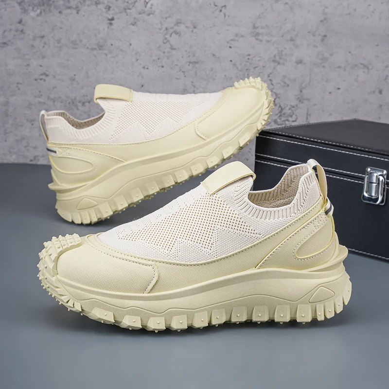 Men's breathable mesh casual sports shoe cover for lazy shoes, thick soled men's shoes
Men's breathable mesh casual sports shoe cover for lazy shoes, thick soled men's shoes
