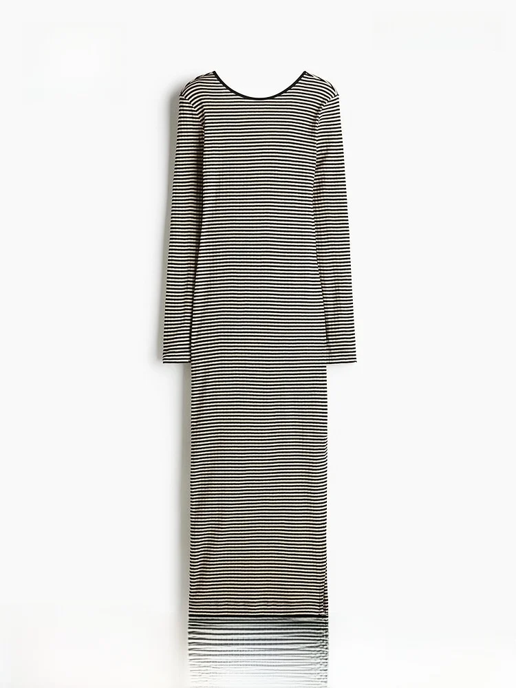 Модная вязаная женская длинная юбка H&M на весну, с завышенной талией, 100% хлопок, круглый вырез, другие материалы.
Модная вязаная женская длинная юбка H&M на весну, с завышенной талией, 100% хлопок, круглый вырез, другие материалы.