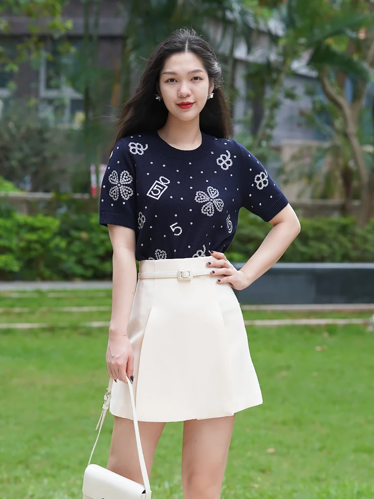 Удобная женская футболка из чистого хлопка с круглым вырезом, вязаная, с вышитым буквенным принтом, короткий рукав, летняя модная модель
Удобная женская футболка из чистого хлопка с круглым вырезом, вязаная, с вышитым буквенным принтом, короткий рукав, летняя модная модель