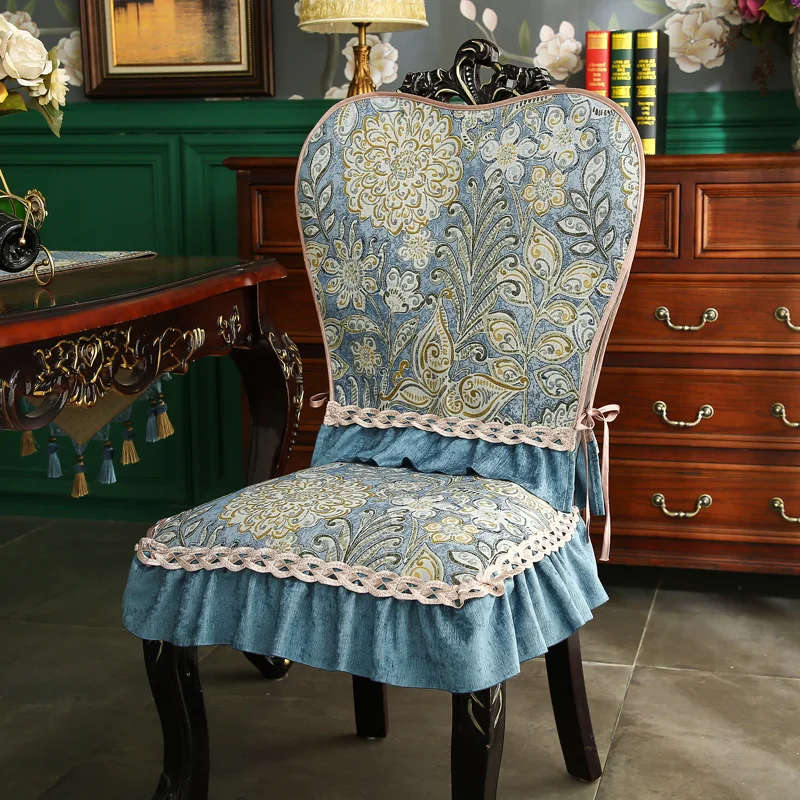 Retro Luxury Dining Chair Cover European High Quality Chair Cushion Chair Back Dining Room Decor Non-slip Chair Cover Home Decor
Retro Luxury Dining Chair Cover European High Quality Chair Cushion Chair Back Dining Room Decor Non-slip Chair Cover Home Decor