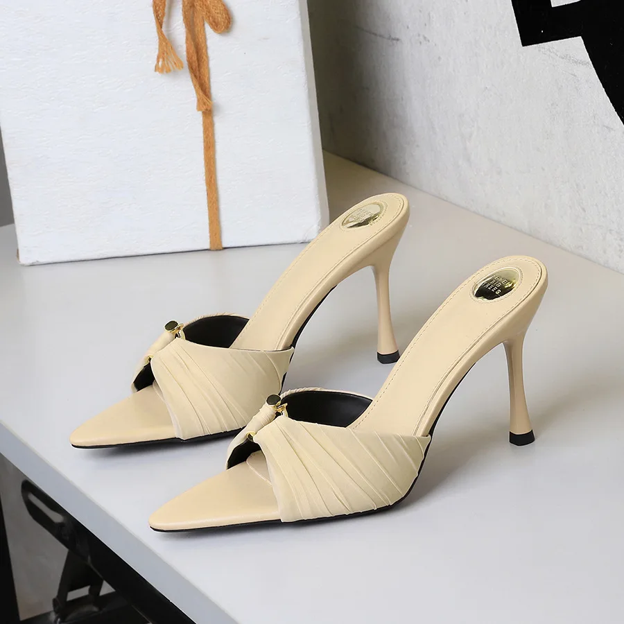 BIGTREE Summer Elegant Metal Buckle Thin Heel Slippers Fashion Open Toed Women's Shoes Pointed Wrinkle Sandals
BIGTREE Summer Elegant Metal Buckle Thin Heel Slippers Fashion Open Toed Women's Shoes Pointed Wrinkle Sandals