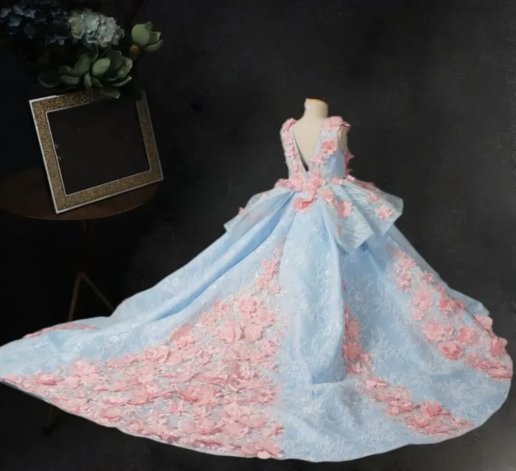 Luxury Flower Girl Dress Princess Pageant Gown for Wedding Bow 3D Floral Applique Birthday Party First Communion Gown Customized
Luxury Flower Girl Dress Princess Pageant Gown for Wedding Bow 3D Floral Applique Birthday Party First Communion Gown Customized