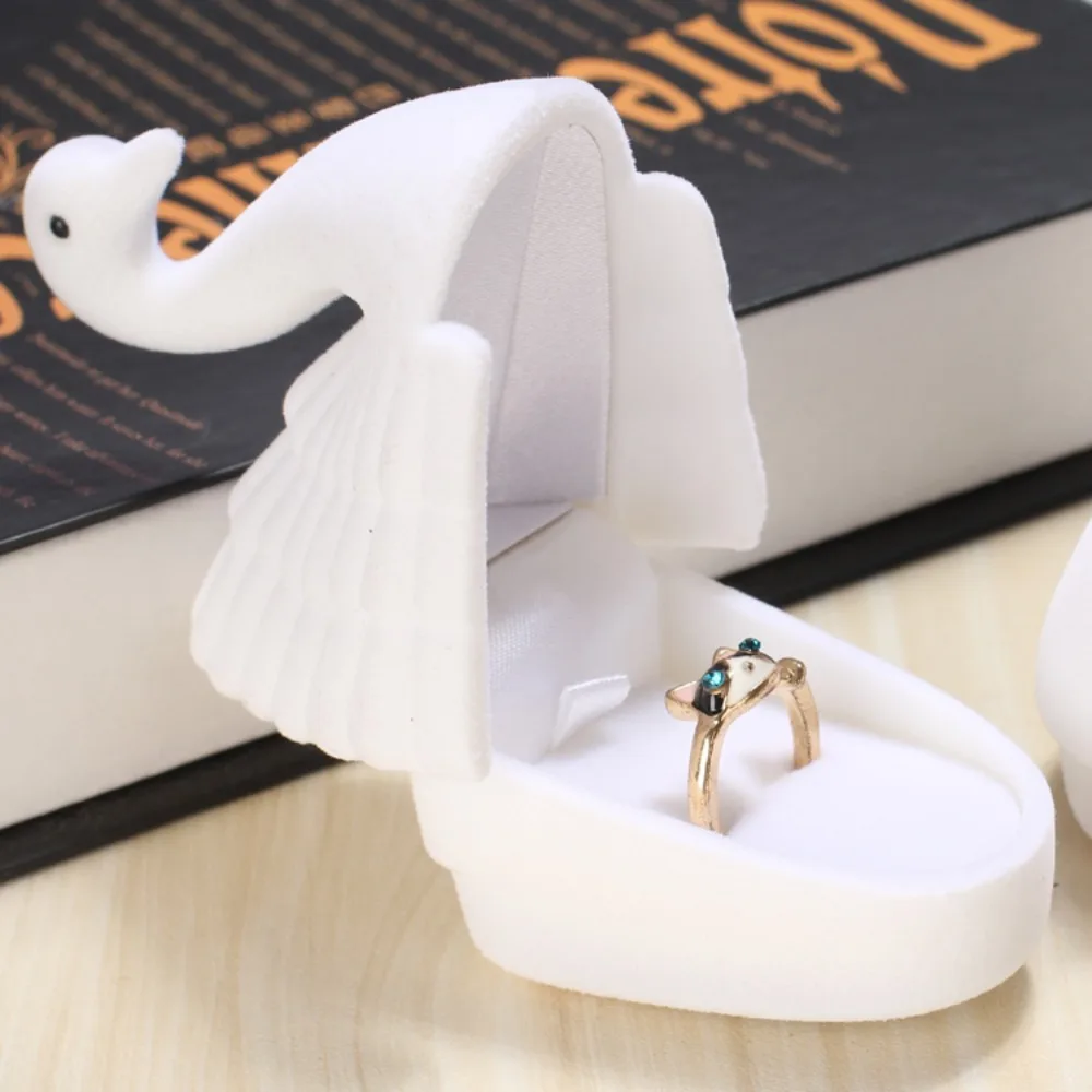 Portable Velvet Creative Ring Case Turtle Mermaid Earrings Trinket Case Flower Bracelet Necklace Ring Display Box Girls
Portable Velvet Creative Ring Case Turtle Mermaid Earrings Trinket Case Flower Bracelet Necklace Ring Display Box Girls