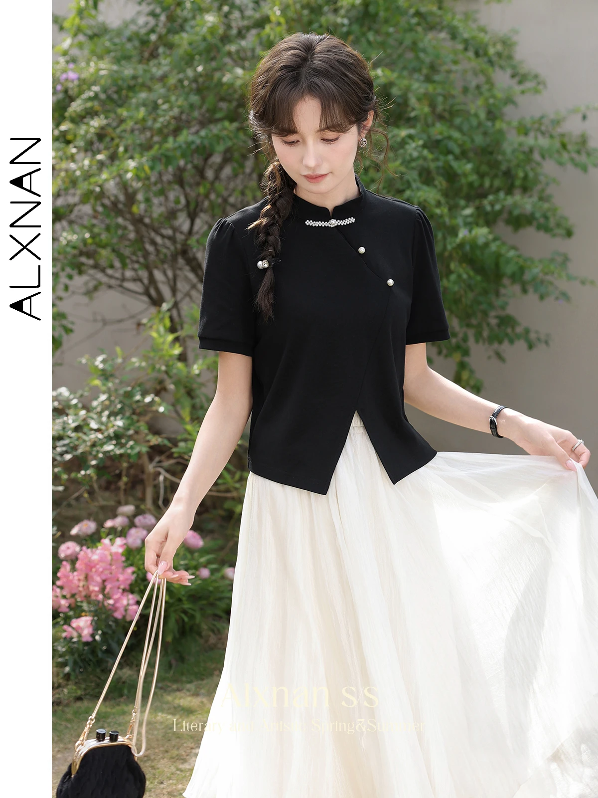 ALXNAN Black New Chinese Style T-shirt Women 2026 Short Sleeve Tees Cotton 100% Summer Slit Button-down Puff Sleeve Tops VL33862
ALXNAN Black New Chinese Style T-shirt Women 2026 Short Sleeve Tees Cotton 100% Summer Slit Button-down Puff Sleeve Tops VL33862