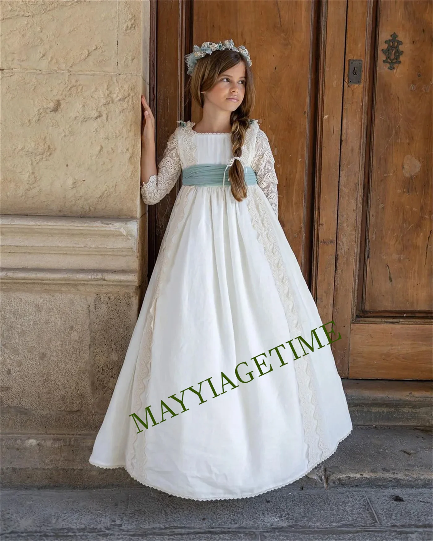 White Satin Lace 3/4 Sleeve Embroidery Bow Belt Flower Girl Dress Wedding Little Flower Children's Holy Communion Birthday Dress
White Satin Lace 3/4 Sleeve Embroidery Bow Belt Flower Girl Dress Wedding Little Flower Children's Holy Communion Birthday Dress