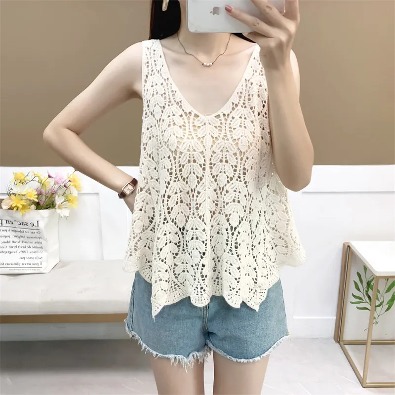 Women's Embroidered Lace Top Sleeveless Crochet Vest Boho Openwork Tank Summer Vacation Beach Cover-up
Women's Embroidered Lace Top Sleeveless Crochet Vest Boho Openwork Tank Summer Vacation Beach Cover-up