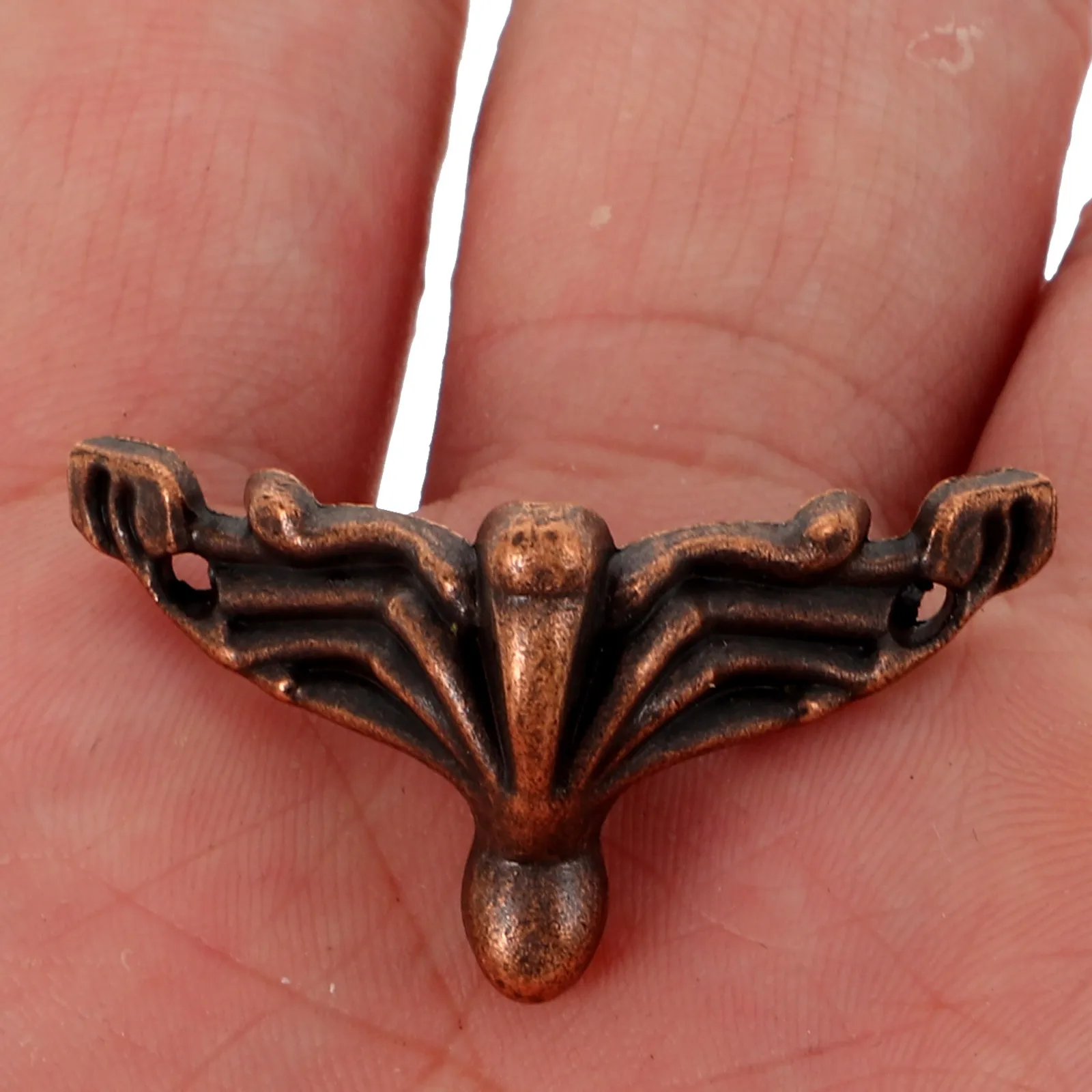 20Pcs 27x16mm Zinc Alloy Sofa Legs Tiny Leg Shape Dark Red Furniture Accessories Durable Retro Theme Perfect for Couches
20Pcs 27x16mm Zinc Alloy Sofa Legs Tiny Leg Shape Dark Red Furniture Accessories Durable Retro Theme Perfect for Couches