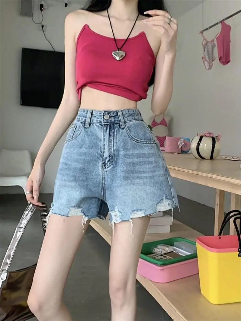 Retro American Washed Distressed Jeans Women's Summer 2026 Sexy Spicy Hot Pants High Waist Wide Leg Blue Denim Casual Comfort...
Retro American Washed Distressed Jeans Women's Summer 2026 Sexy Spicy Hot Pants High Waist Wide Leg Blue Denim Casual Comfort...