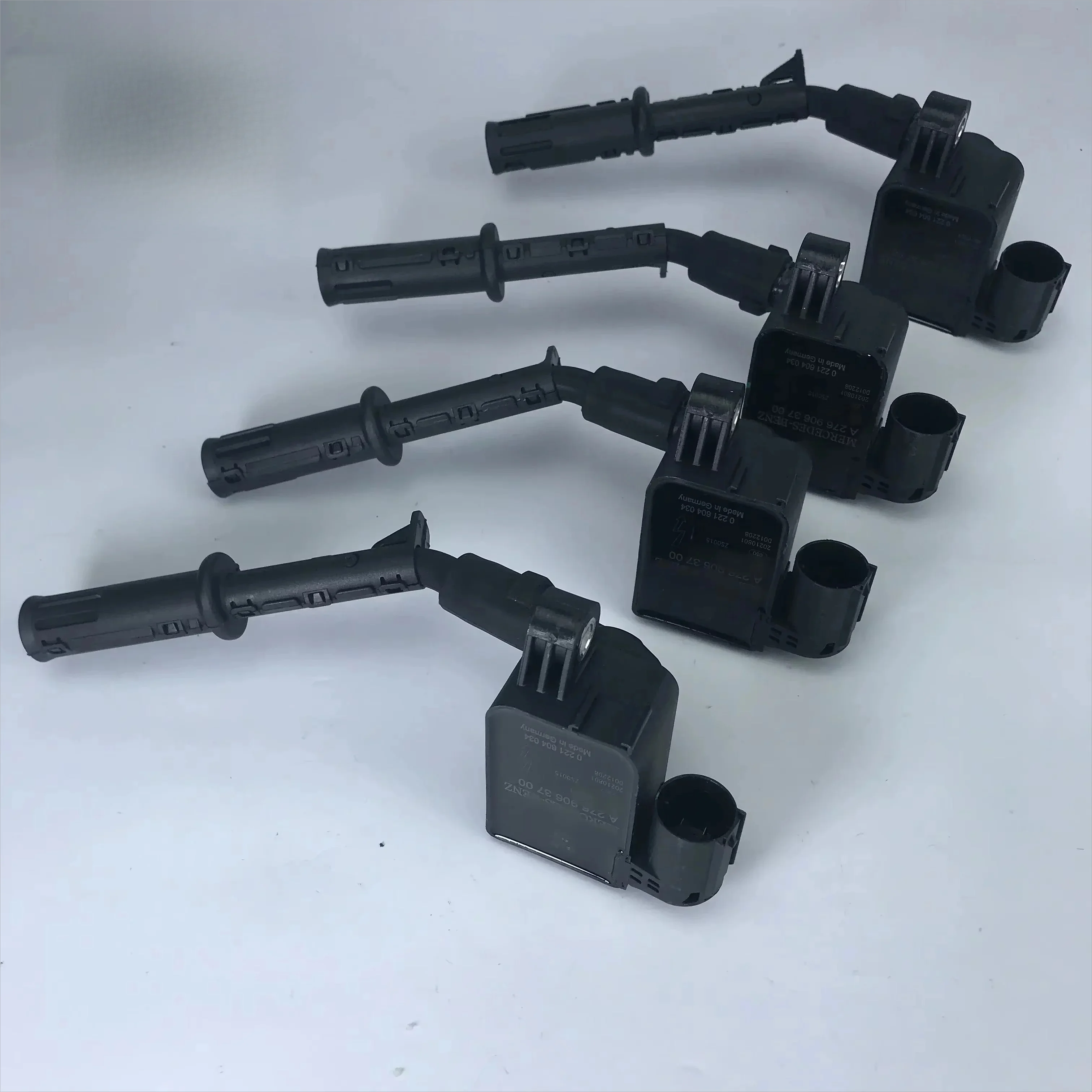 A2769063700 OE Quality Ignition Coil Durable Engine Ignition System Replacement Parts
A2769063700 OE Quality Ignition Coil Durable Engine Ignition System Replacement Parts