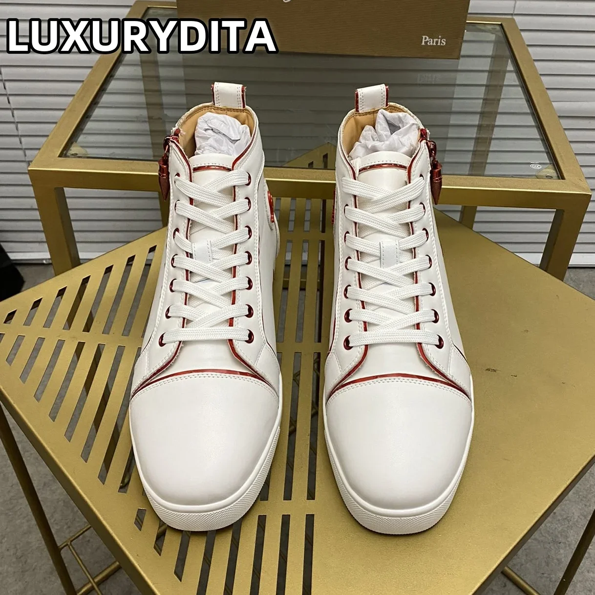 Top Quality Womens Trendy Casual Tennis Shoes Luxury Mens Real Leather Sneakers 35-48 Designr Rivet Red Sole Lovers Shoes M0240
Top Quality Womens Trendy Casual Tennis Shoes Luxury Mens Real Leather Sneakers 35-48 Designr Rivet Red Sole Lovers Shoes M0240