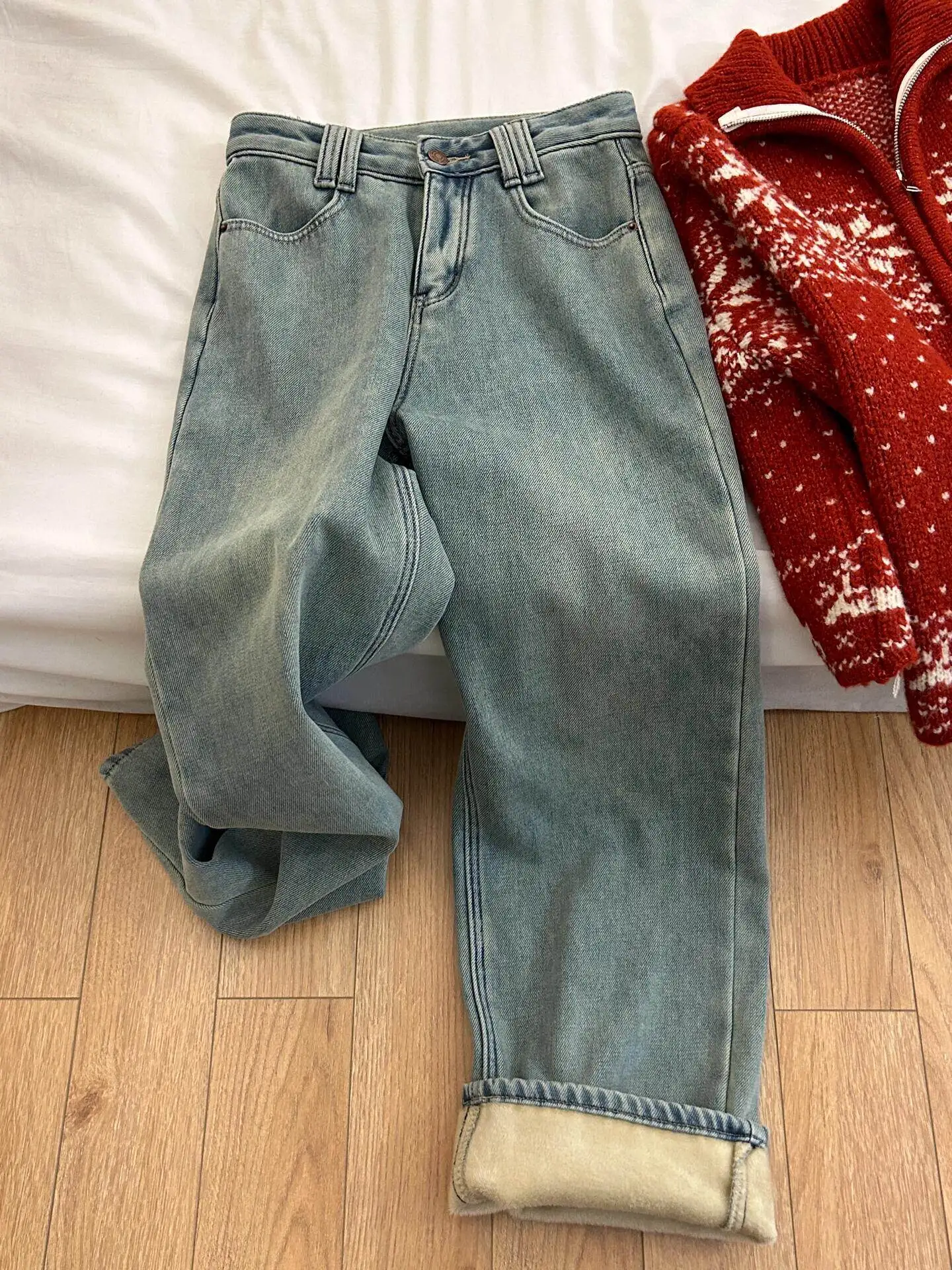 Fleece Lined High Waist Straight Leg Jeans Women's Winter New Style Narrow Wide Leg Pants Loose Harlan Bootcut Denim Jeans
Fleece Lined High Waist Straight Leg Jeans Women's Winter New Style Narrow Wide Leg Pants Loose Harlan Bootcut Denim Jeans