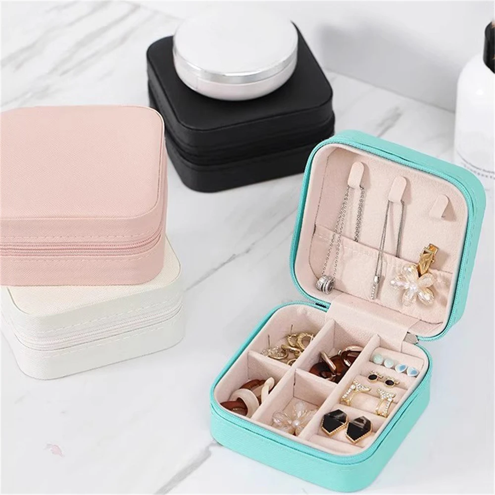 1PC Women's Travel Jewelry Box Jewelry suitcase Ring Necklace Canvas Storage Box
1PC Women's Travel Jewelry Box Jewelry suitcase Ring Necklace Canvas Storage Box