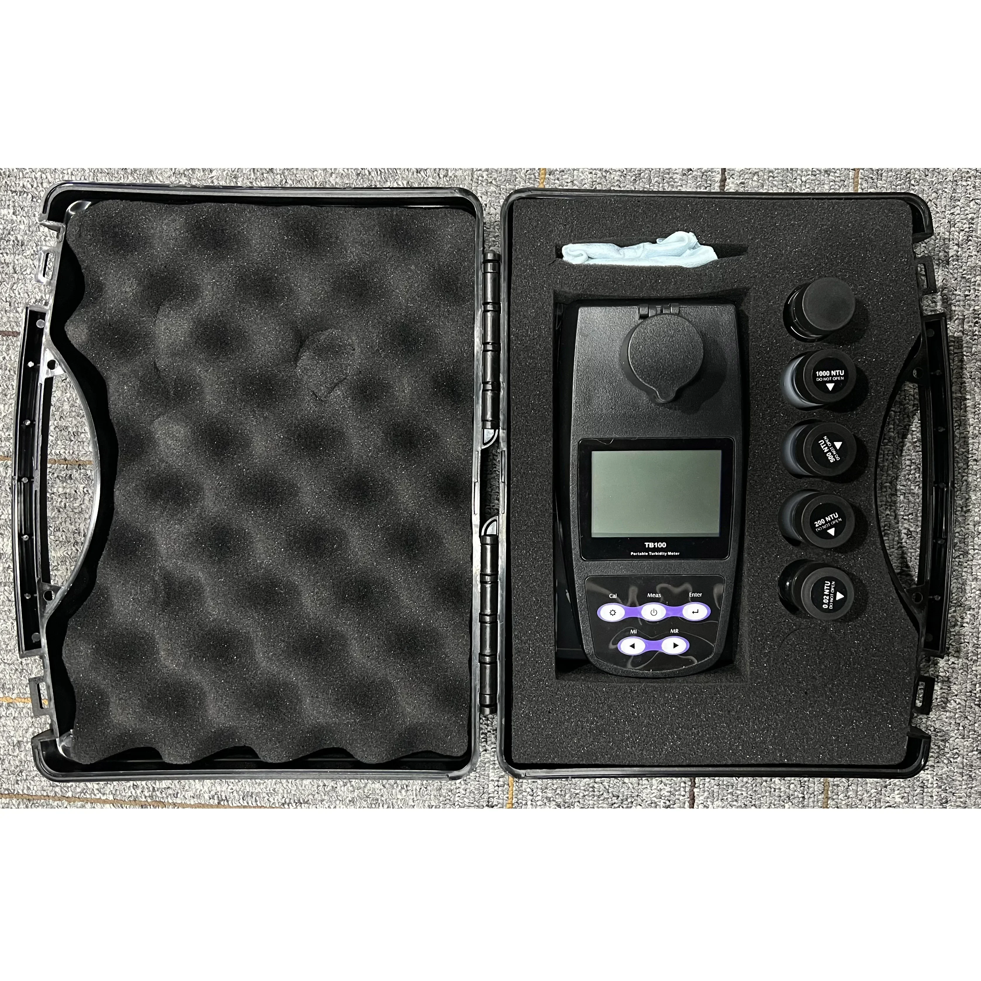 Высокопроизводительный портативный измеритель мутности TB100
Высокопроизводительный портативный измеритель мутности TB100