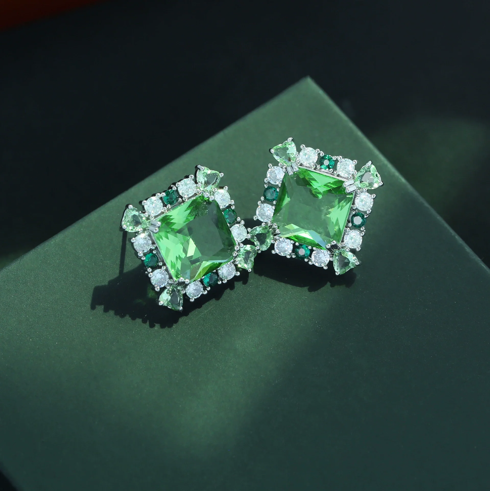 925 Silver Needle Luxury Square Peridot Gemstone Stud Earrings, Elegant Bridal Wedding Jewelry Gift for Women
925 Silver Needle Luxury Square Peridot Gemstone Stud Earrings, Elegant Bridal Wedding Jewelry Gift for Women