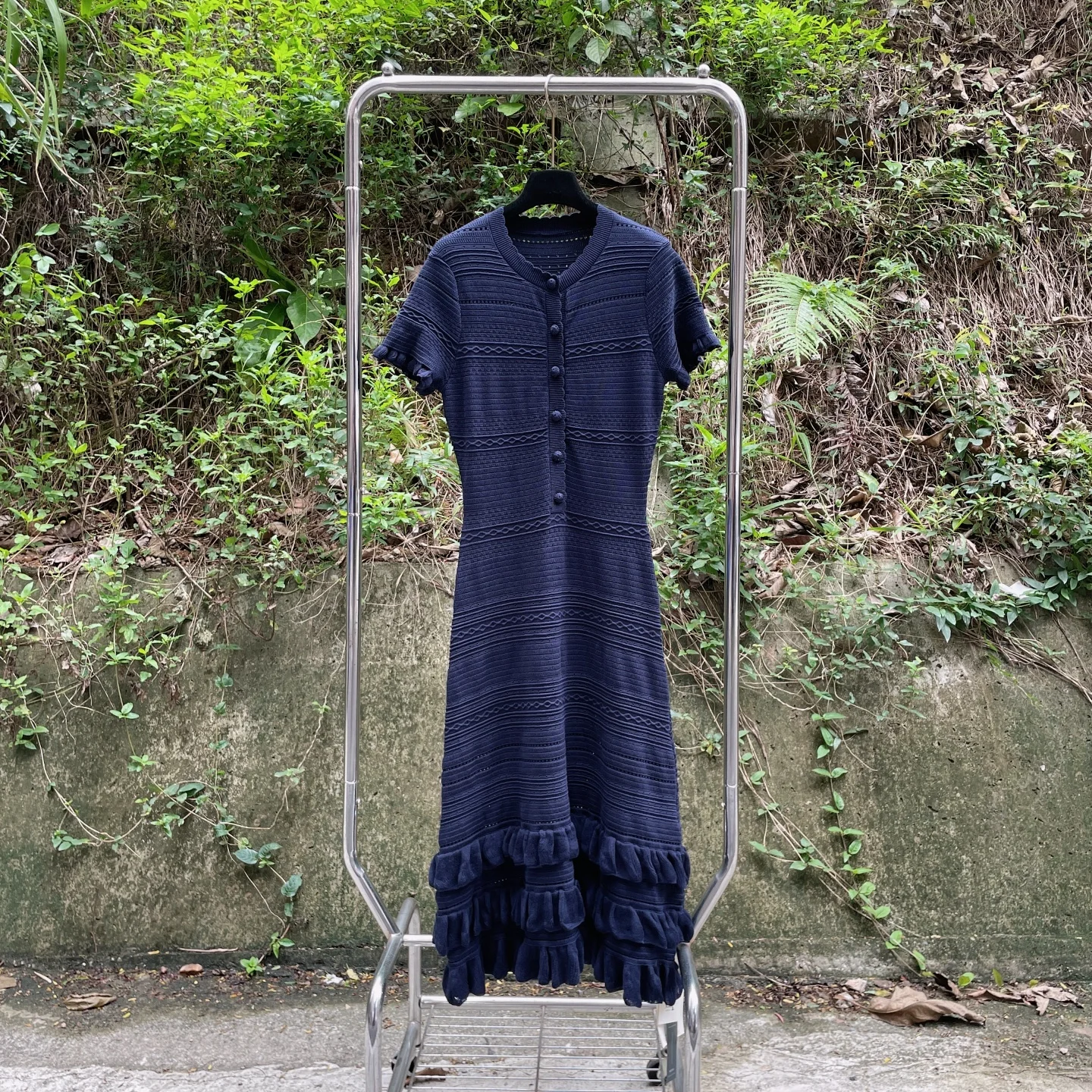 Romantic Spring Summer Knitted Short Sleeve round Neck Slim Fit Cake Skirt Dress with Lace Trim French Style Casual Wear
Romantic Spring Summer Knitted Short Sleeve round Neck Slim Fit Cake Skirt Dress with Lace Trim French Style Casual Wear
