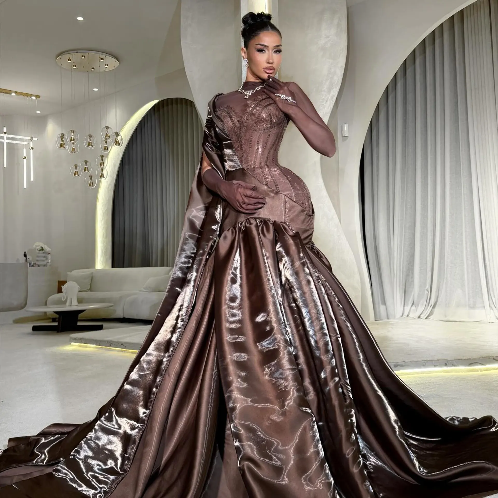 Уникальный дизайн, атласное платье русалки цвета шампанского, коричневого цвета, с пайетками и большим шлейфом, платье для выпускного вечера на одно плечо с высоким воротником для вечеринки
Уникальный дизайн, атласное платье русалки цвета шампанского, коричневого цвета, с пайетками и большим шлейфом, платье для выпускного вечера на одно плечо с высоким воротником для вечеринки