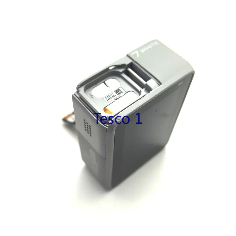 NEW Touch LCD Display Screen Assy+ Cabinet Case + Battery cover door For GoPro Hero7 Hero 7 white Action Camera Repair Parts
NEW Touch LCD Display Screen Assy+ Cabinet Case + Battery cover door For GoPro Hero7 Hero 7 white Action Camera Repair Parts