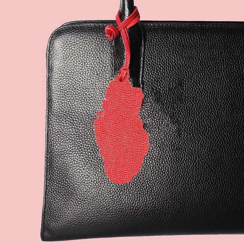 New Trendy Leather Creative Qatar Map Shape Bag Pendant Female Backpack Charm Hanging Jewelry Accessories
New Trendy Leather Creative Qatar Map Shape Bag Pendant Female Backpack Charm Hanging Jewelry Accessories