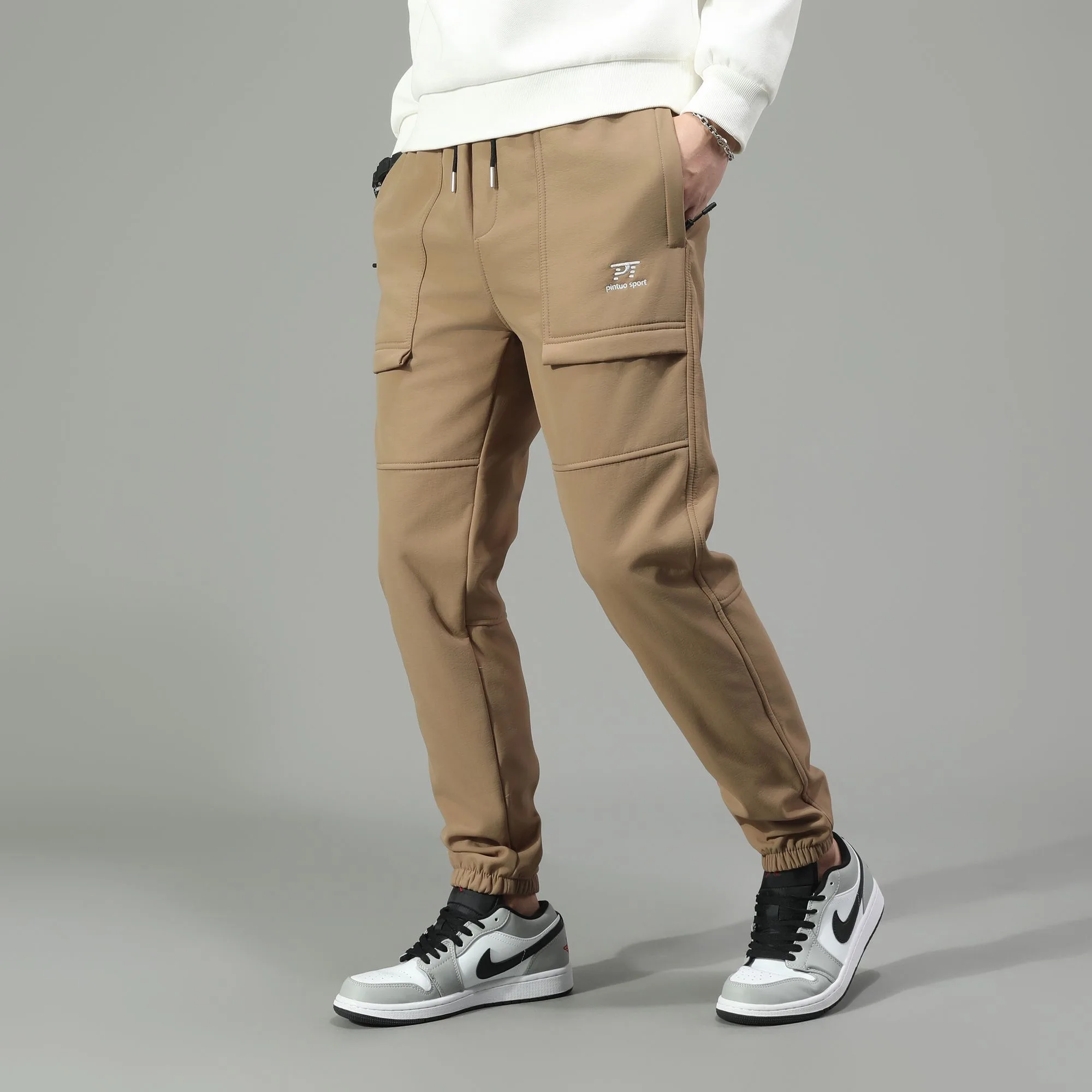 New Spring/Autumn Outdoor Sports Warm Waterproof Large Pocket Trekking Pants Men's Casual Loose Plus Size High Quality Trousers
New Spring/Autumn Outdoor Sports Warm Waterproof Large Pocket Trekking Pants Men's Casual Loose Plus Size High Quality Trousers