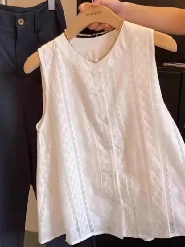 plus Size Lace Patchwork Embroidered Sleeveless Shirt Women's Summer Slimming Stylish Top Korean Style round Neck Single Button
plus Size Lace Patchwork Embroidered Sleeveless Shirt Women's Summer Slimming Stylish Top Korean Style round Neck Single Button