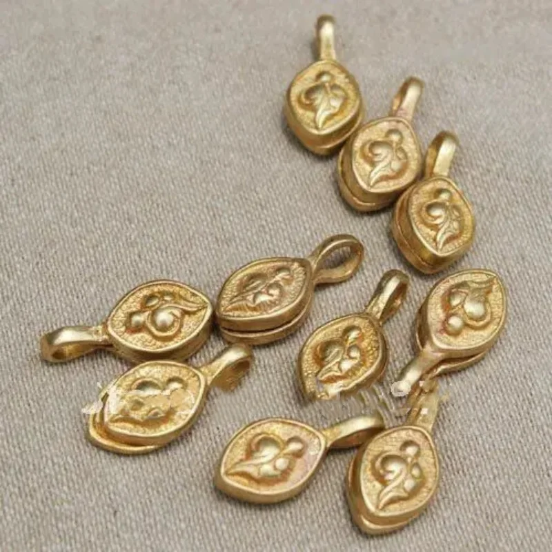 10PCS Tibetan Buddhist Prayer Beads Counter Clips Brass Sea Snail Amulets Statue
10PCS Tibetan Buddhist Prayer Beads Counter Clips Brass Sea Snail Amulets Statue 