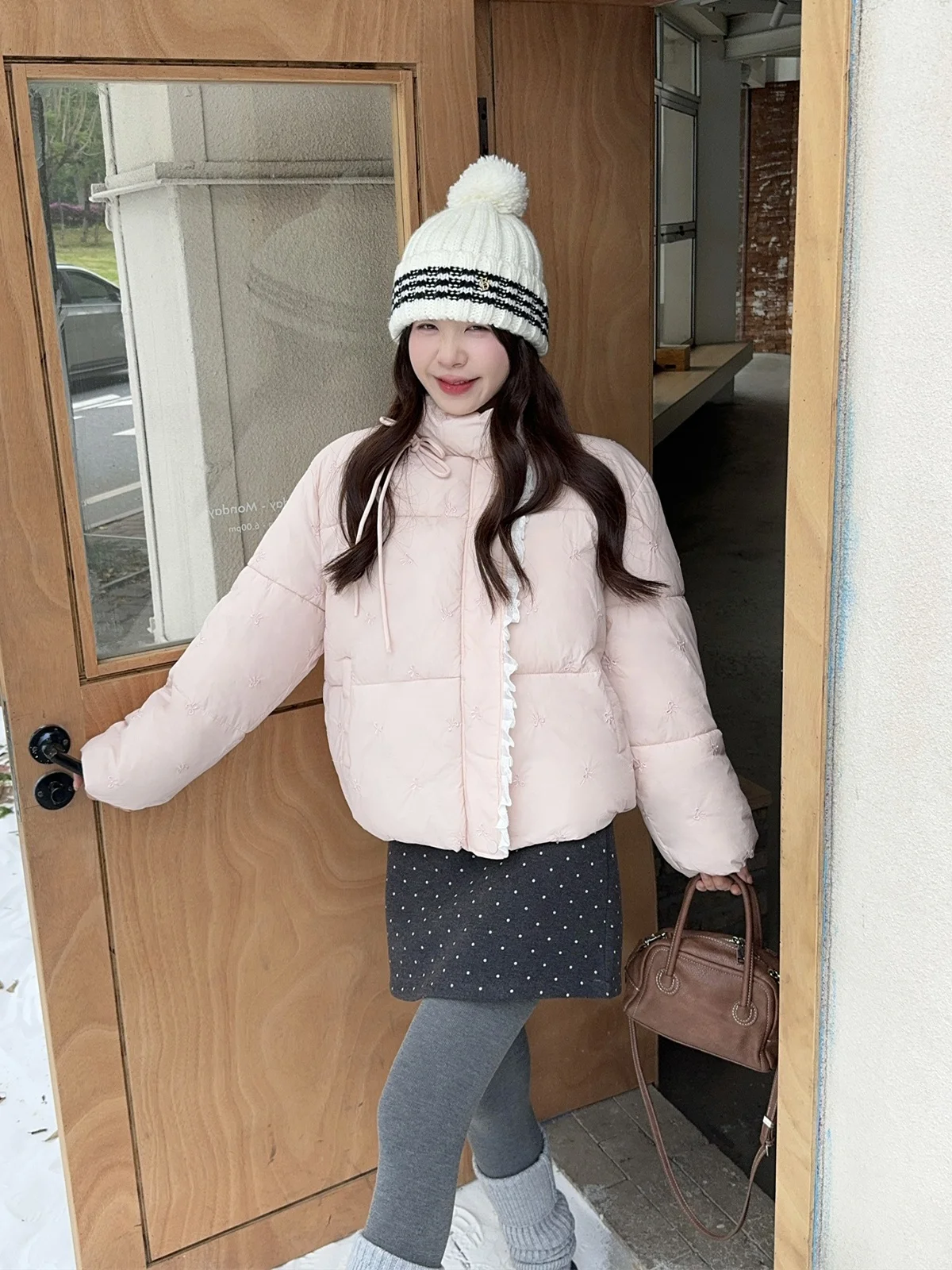 Sweet Pink Lace Trim Cotton Jaet Women's Winter ort Thiened Aosphere Feeling Korean Sle Loose Fit Zipper Closure
Sweet Pink Lace Trim Cotton Jaet Women's Winter ort Thiened Aosphere Feeling Korean Sle Loose Fit Zipper Closure