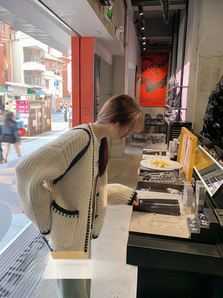 Thiened Lazy Sle Sweater Cardigan Women's Autumn Winter Faion Slimming Design Casual Loose Fit Polyester Blend Knitwear
Thiened Lazy Sle Sweater Cardigan Women's Autumn Winter Faion Slimming Design Casual Loose Fit Polyester Blend Knitwear