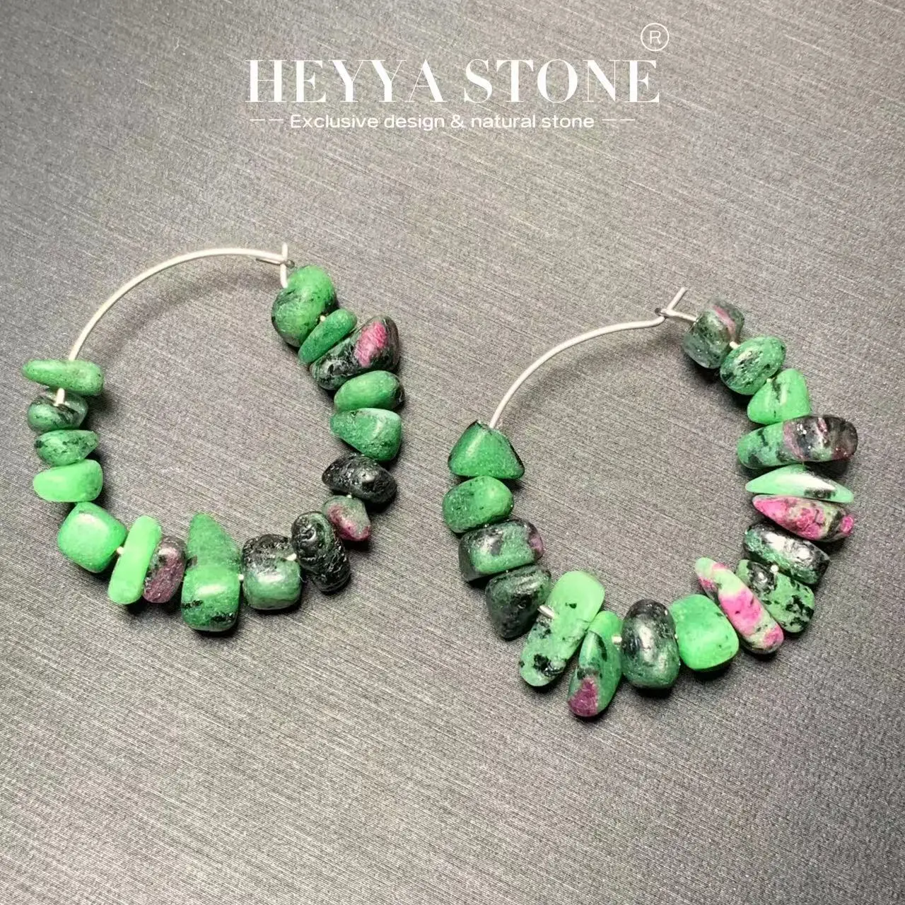 Серьги-кольца HEYYA STONE с натуральным эпидотом, простые классические круглые ювелирные изделия из драгоценных камней ручной работы из нержавеющей стали
Серьги-кольца HEYYA STONE с натуральным эпидотом, простые классические круглые ювелирные изделия из драгоценных камней ручной работы из нержавеющей стали