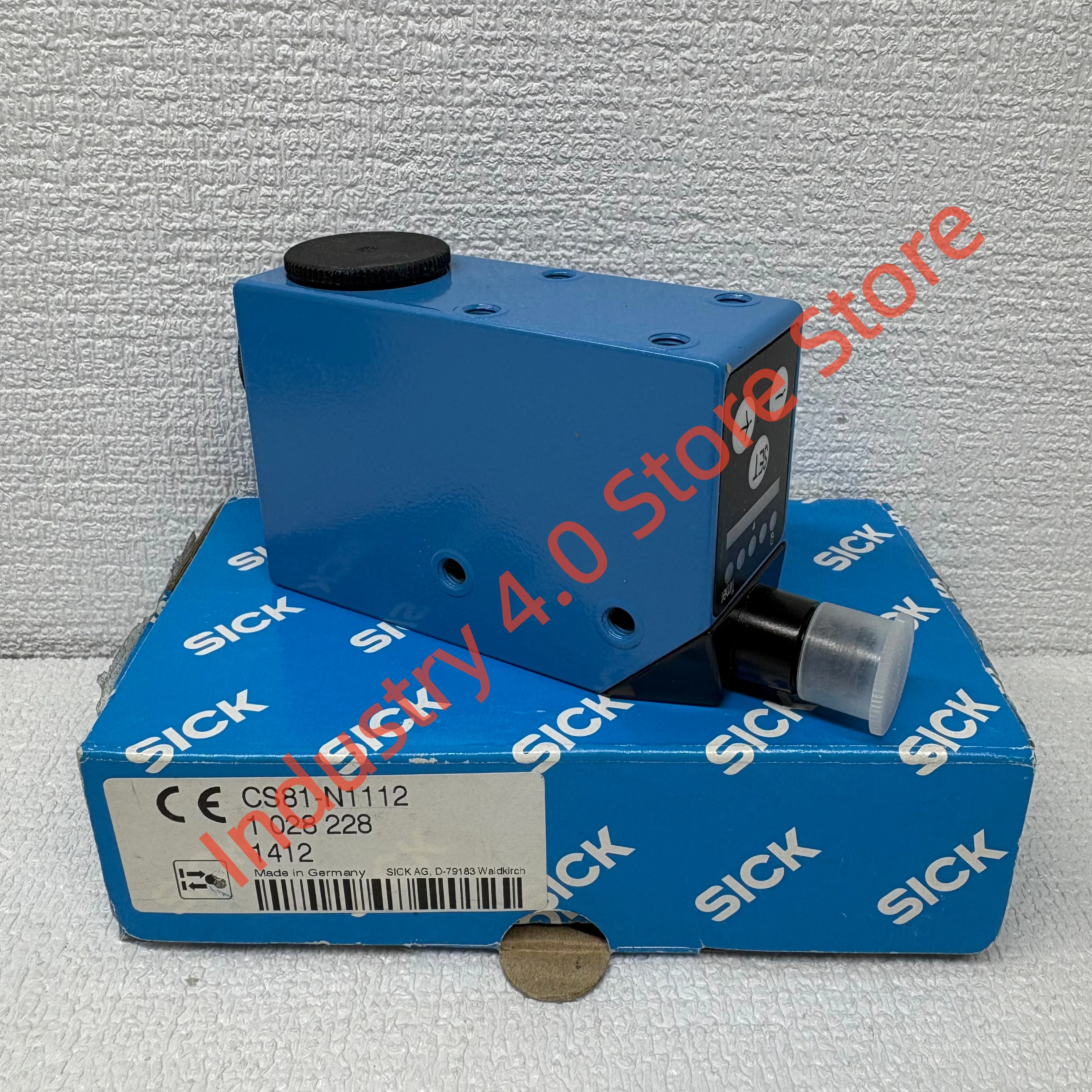 CS81-N1112 1028228 Brand New Color Mark Sensor
CS81-N1112 1028228 Brand New Color Mark Sensor