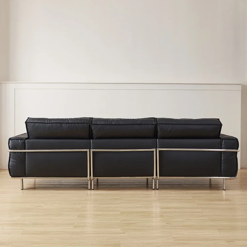 Minimalist Bauhaus straight black first-floor small apartment medieval sofa
Minimalist Bauhaus straight black first-floor small apartment medieval sofa