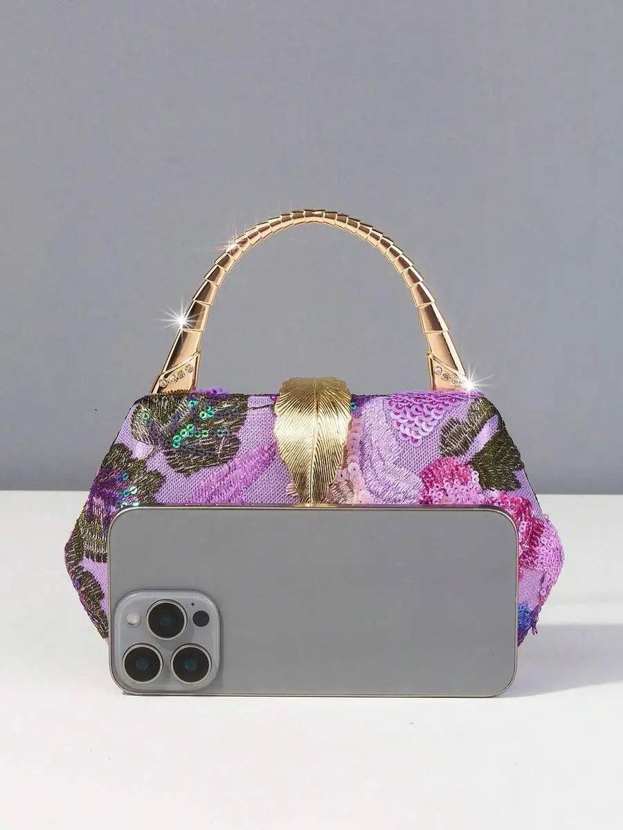 Crystal Sequin Embroidered Floral Box Bag Vintage Handbag For Women Party Evening Clutch
Crystal Sequin Embroidered Floral Box Bag Vintage Handbag For Women Party Evening Clutch